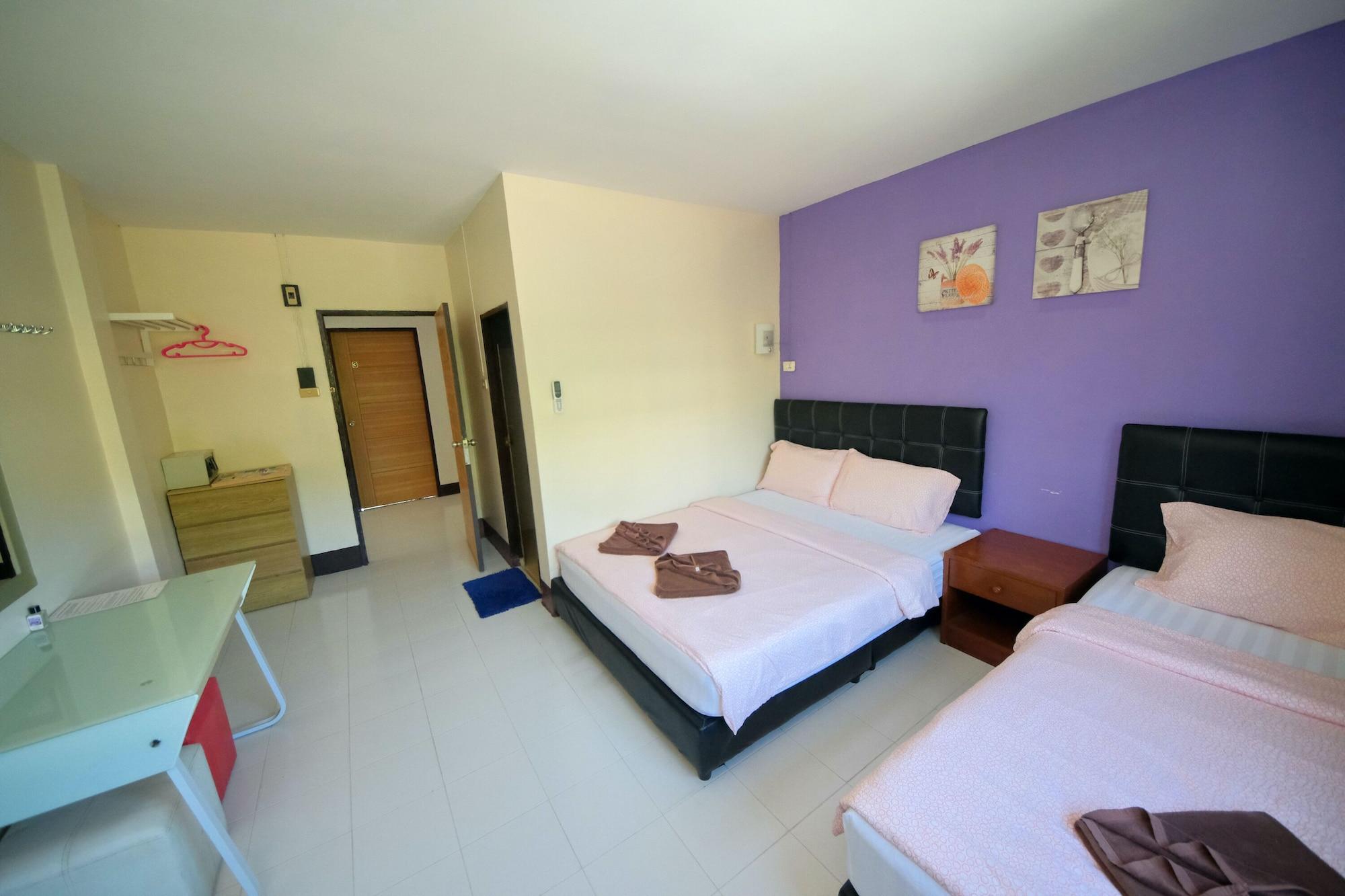 Pineapple Guesthouse Karon Exteriér fotografie