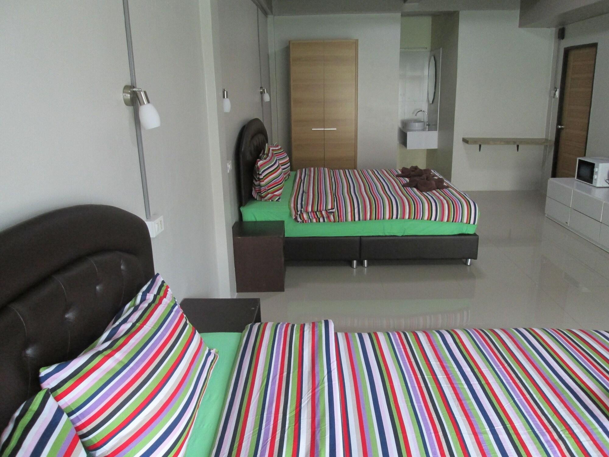 Pineapple Guesthouse Karon Exteriér fotografie