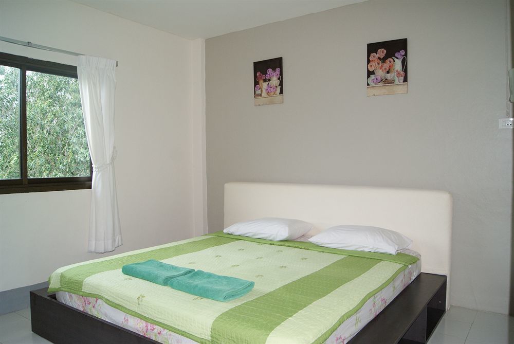 Pineapple Guesthouse Karon Exteriér fotografie